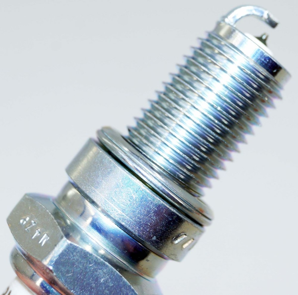 Genuine NGK 6681 DR8EIX Iridium IX Spark Plug
