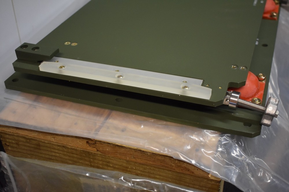 UTILITY RESILIENT MOUNTING PLATE 872826-2 NEW