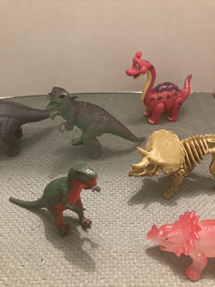 Plastic Dinosaur lot