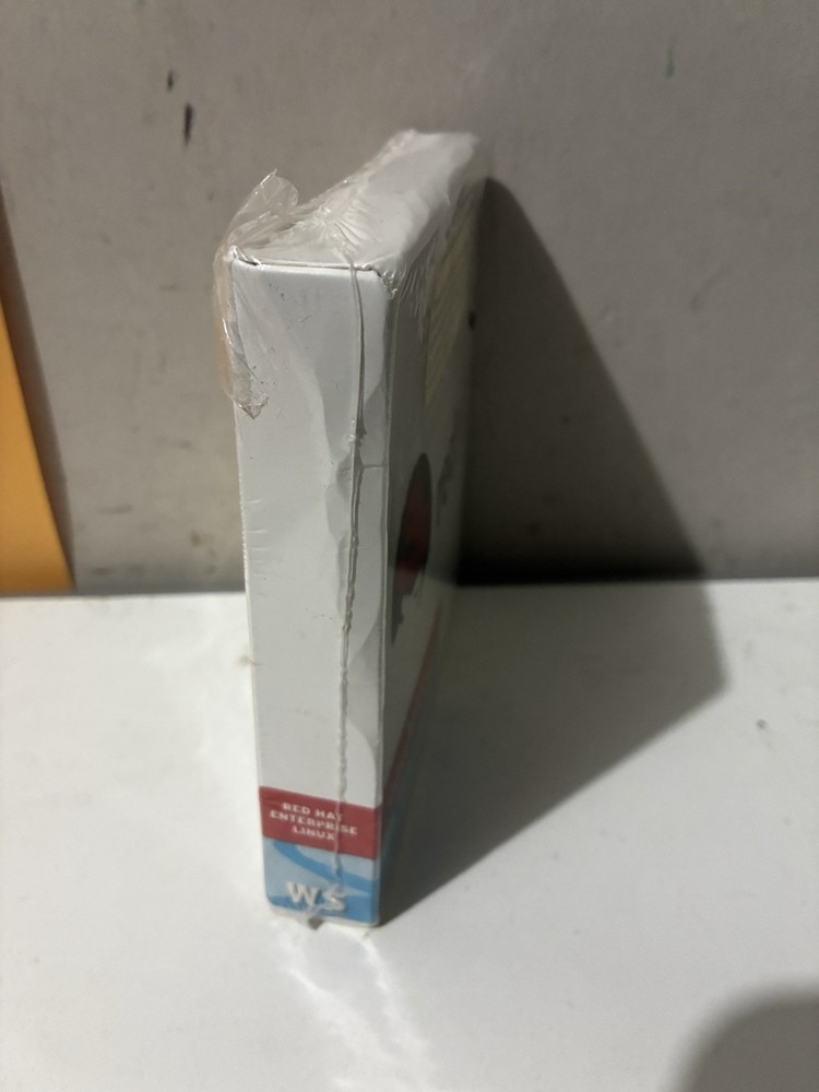 RED HAT ENTERPRISE LINUX VERSION 3 WS 0C5130 REDHAT - NEW SEALED