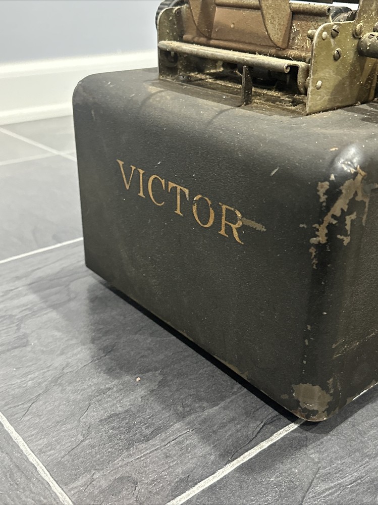 VICTOR Adding Machine Cash Register 1920s Antique