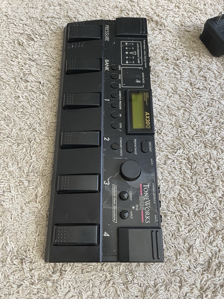 ✨Korg ToneWorks AX30G✨ Multi Effects Pedal W/PSU Working!