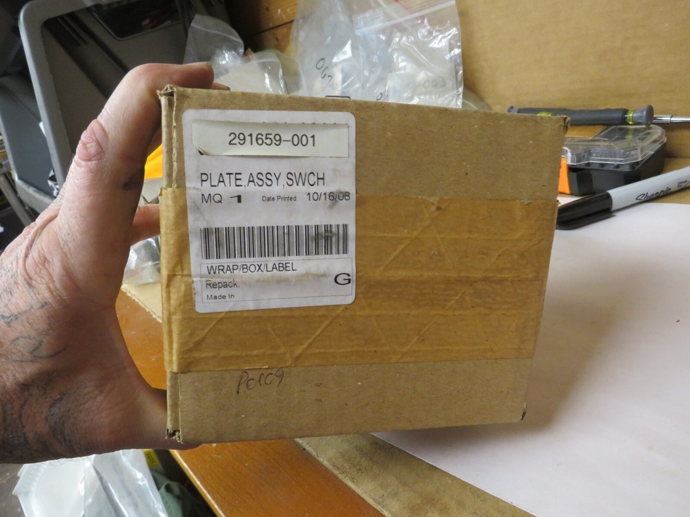 Hobart 00-291919 Switch/Plate Assembly