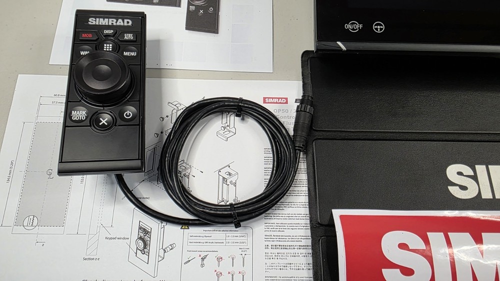 Simrad NSO16 evo3 + OP50 Remote Controller 16” MFD Chartplotter – Complete Set.