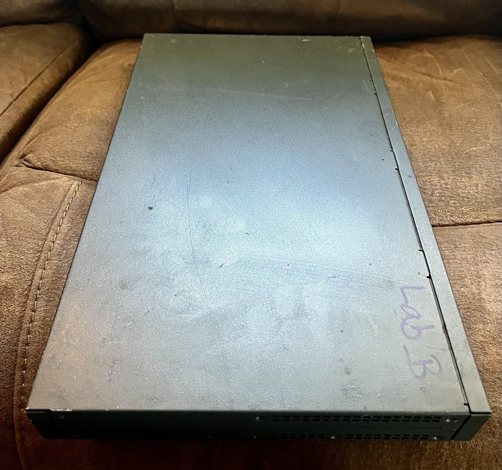 Cisco Systems 2500 SERIES 2501 Legacy Router l👀k