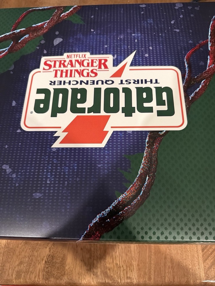 Gatorade x Stranger Things Upside Down Capsule Size Small