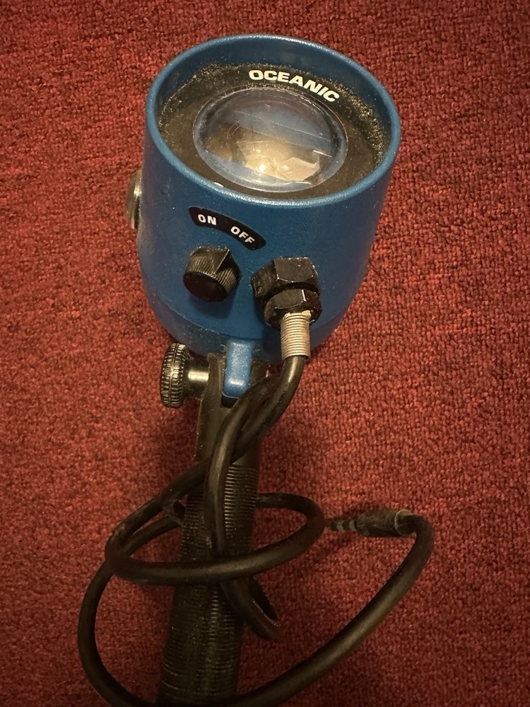 Oceanic Underwater Flash 2000