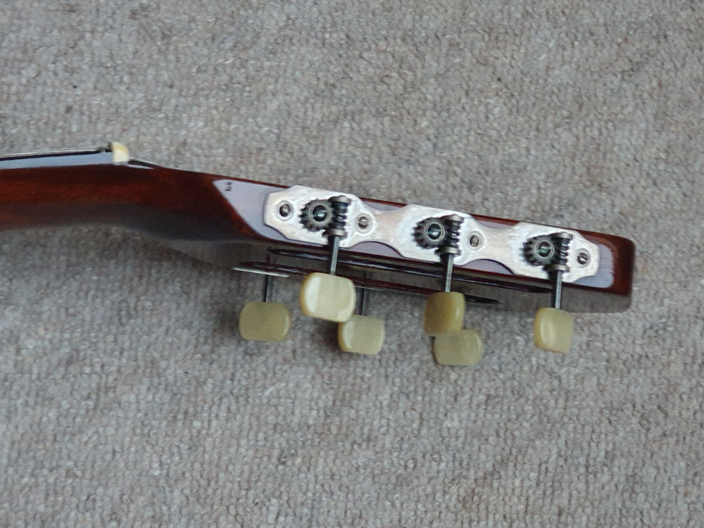 Nice old guitar "Framus 5/22" Beautiful flamed back & side!
