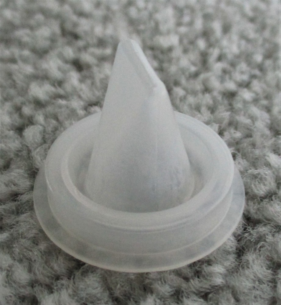 Vintage Tupperware Sippy Seal Spout #236