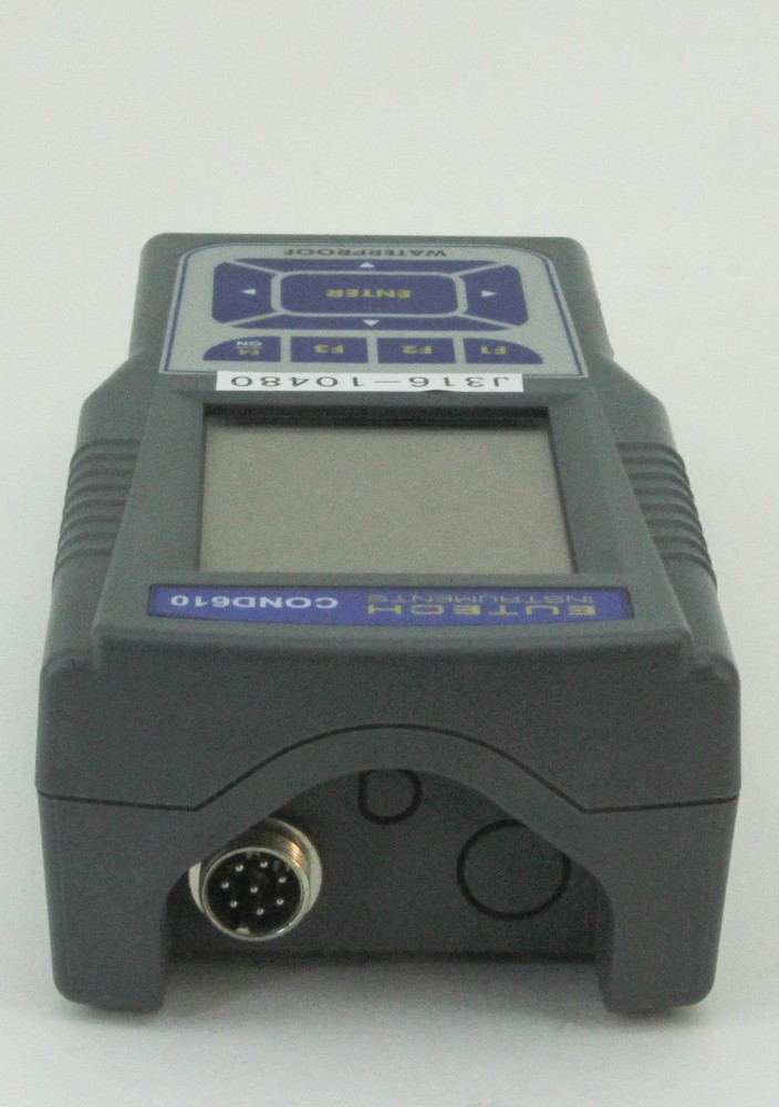 10480 EUTECH INSTRUMENTS WATERPROOF PORTABLE METER COND610