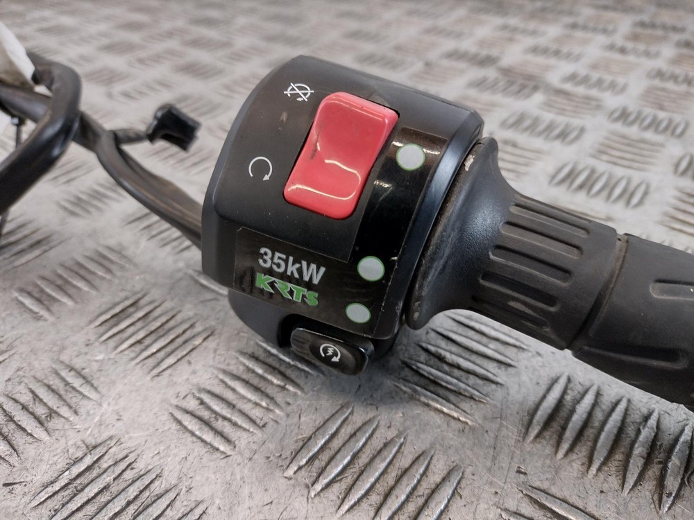 2018 KAWASAKI Z650 Right Hand Switch Gear