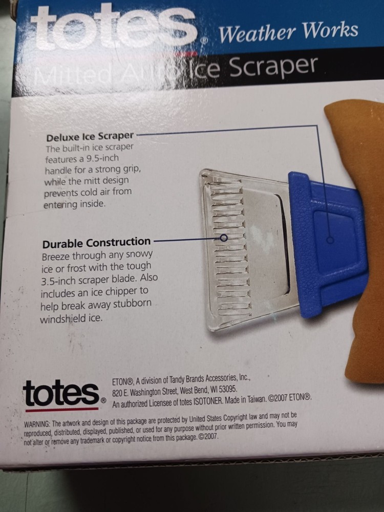 Totes Weather Works Mitted Auto Ice Scraper # 73518 NEW