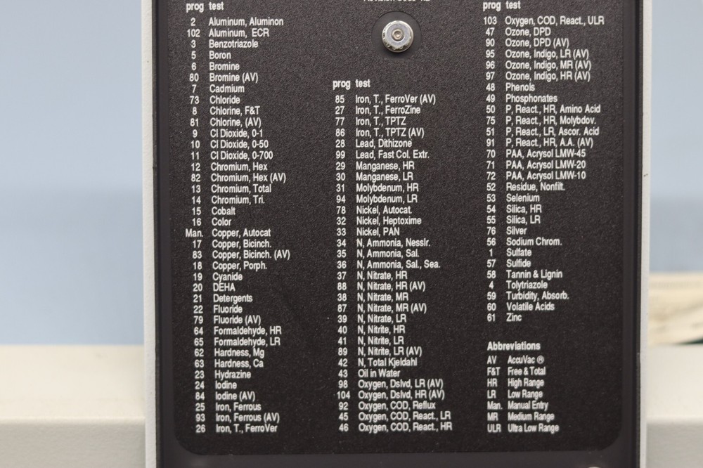 Hach DR/3000 Spectrophotometer