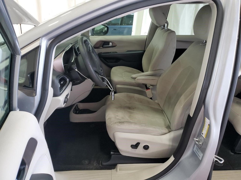 Fob/Remote Five Button Fits 17-22 PACIFICA 11915098