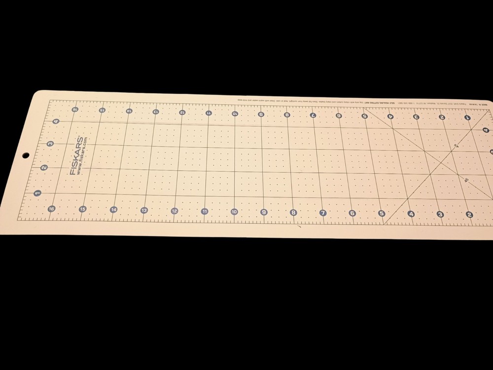 FISKARS 16x4 Cutting Mat Ruler