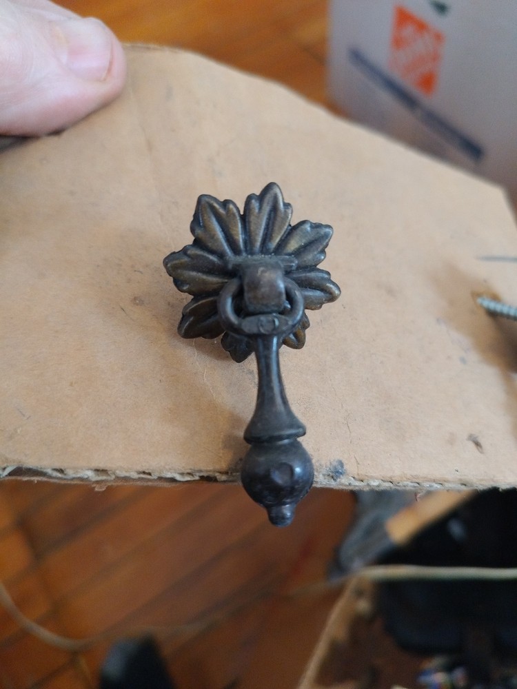 Vintage Furniture Pull / Drawer Handle (1 pull)