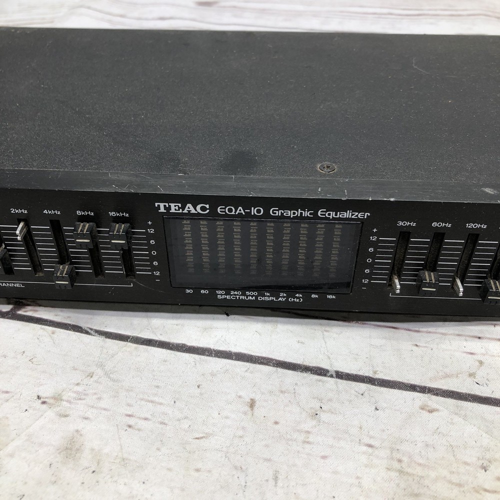 TEAC EQA-10 Stereo Graphic Equalizer Missing Some Knobs Power On UNTESTED READ!