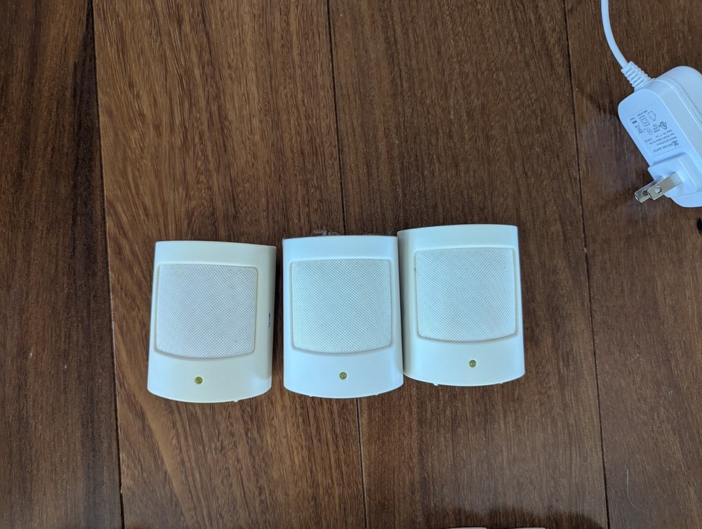 Simplisafe Gen 1 27 piece Security System