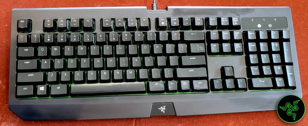 RAZER Keyboard +Goliathus pad, Blackwidow Ultimate, LED Mouse, Microsoft Headset