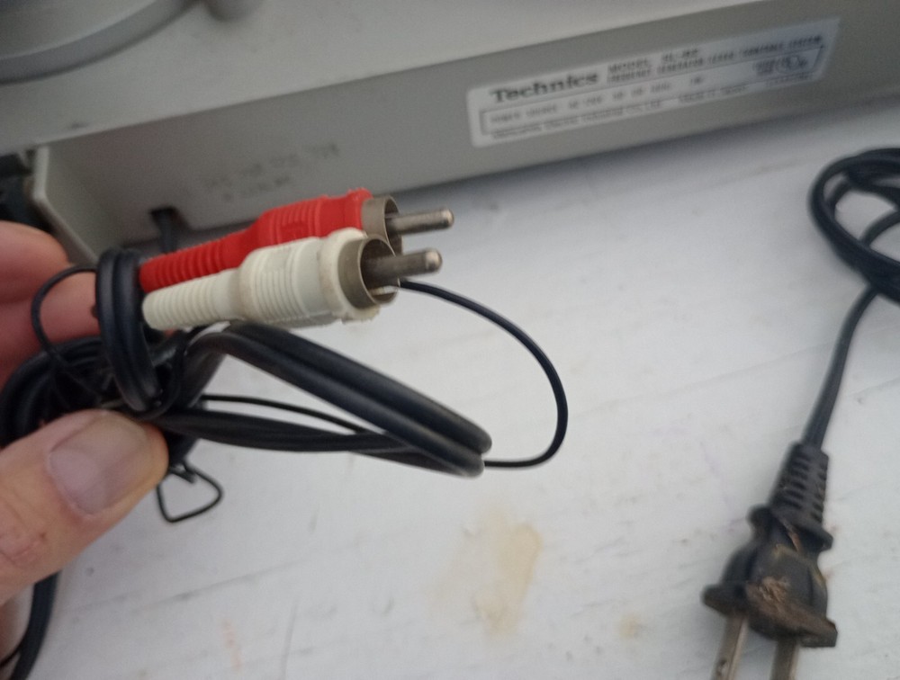 Technics SL-B2 Turntable - Silver Tested Working 17 X 14 X 5"