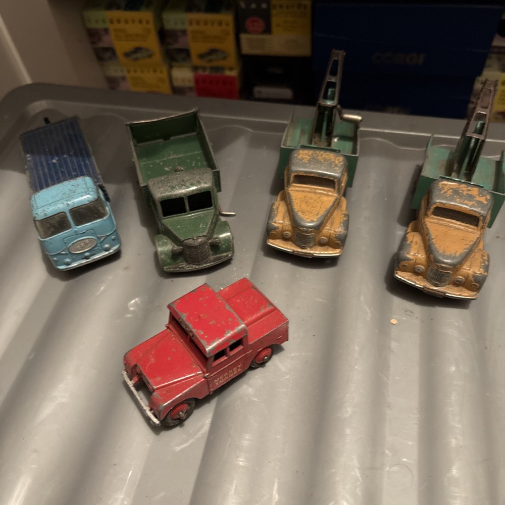 DINKY & CORGI 5 in total used