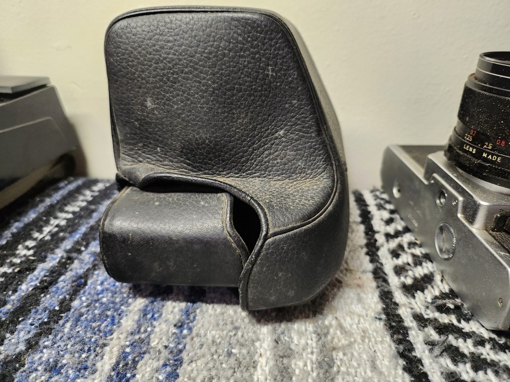 Mamiya-Sekor Camera Lens Case Vintage Pre-owned Untested