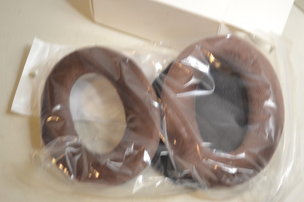 Geekria Headphone Ear Pad Replacements 1263 (Brown)