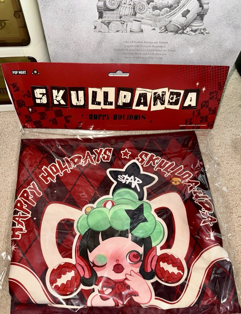 Authentic Pop mart SkullPanda Holiday table runner