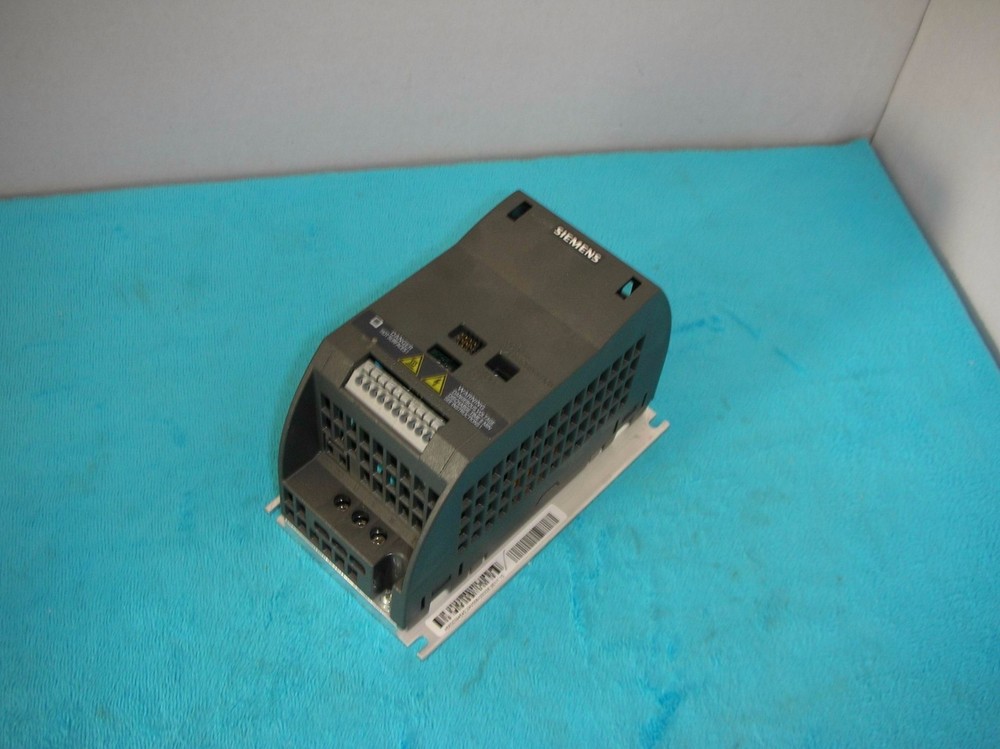 SIEMENS  6SL3211-0KB13-7UB1