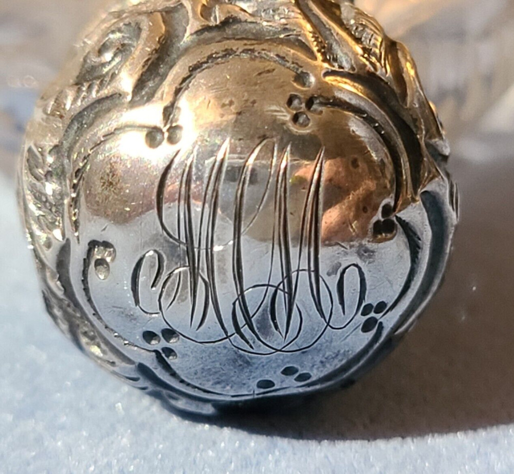 Antique oval shape scent bottle, Birmingham sterling silver hinged top, 1815