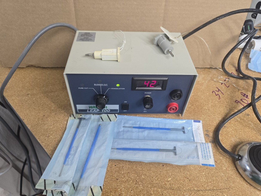 Wallach LEAP 100 electrosurgical system pictured working w footswitch