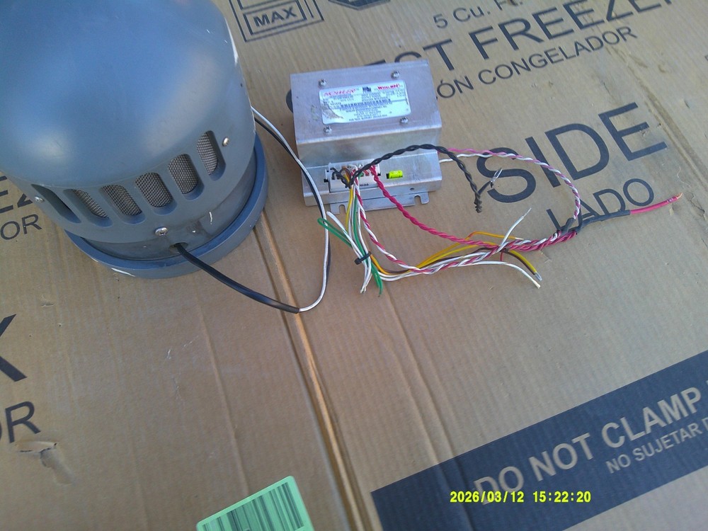 WHELEN HOWLER AND LOW FREQUENCY SPEAKER INCLUDED!!!