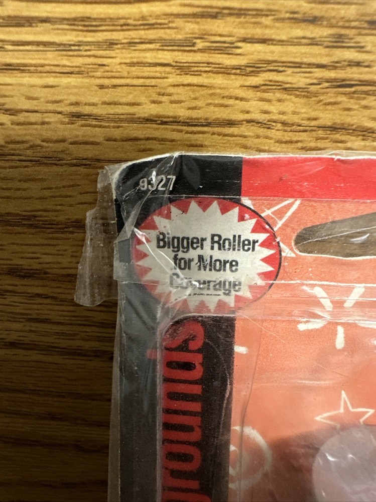 Fiskars Brayer Backgrounds Speckle 6" Wide Pattern -9327