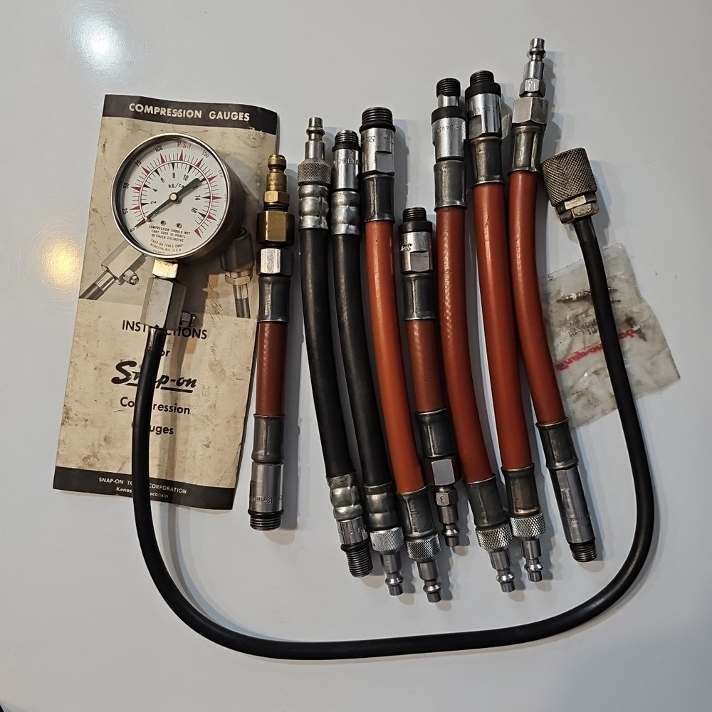 Vintage SNAP-ON Compression GAUGE Tester With 8 Different Adapter Hoses