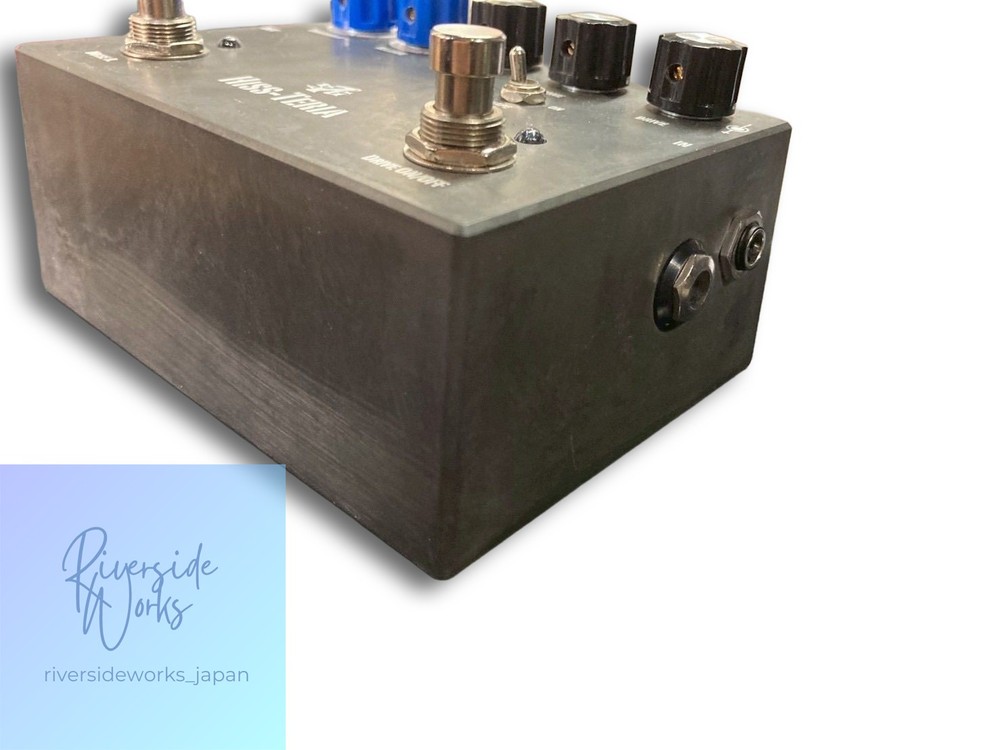 Strictly 7 Guitars / Hiss-Teria