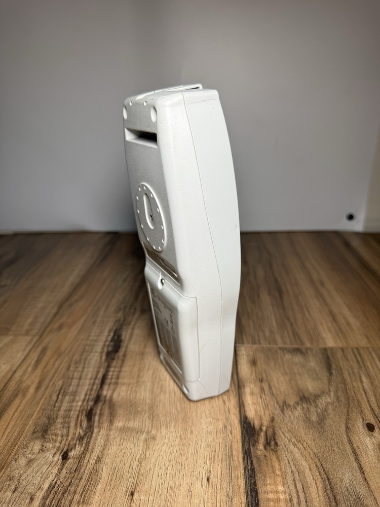 Masimo Radical 7 Rainbow Handheld Touchscreen Pulse Oximeter Unit Only UNTESTED