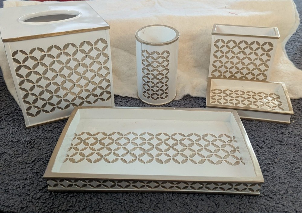 (5) White and gold bathroom accessories