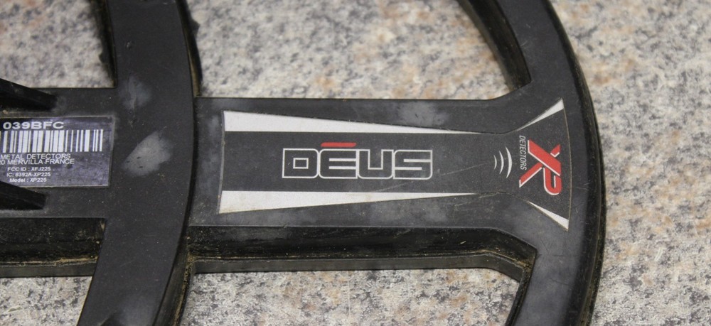 Deus XP Metal Detector