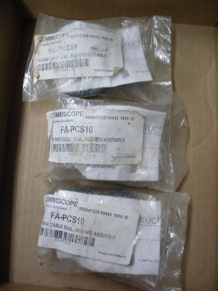 3) Commscope FA-PCS10 power cable connector w/ 1" x 1/2" bushing