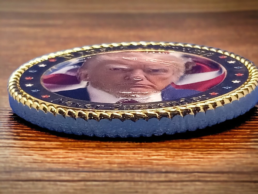 Donald Trump "No Surrender" Challenge Coin