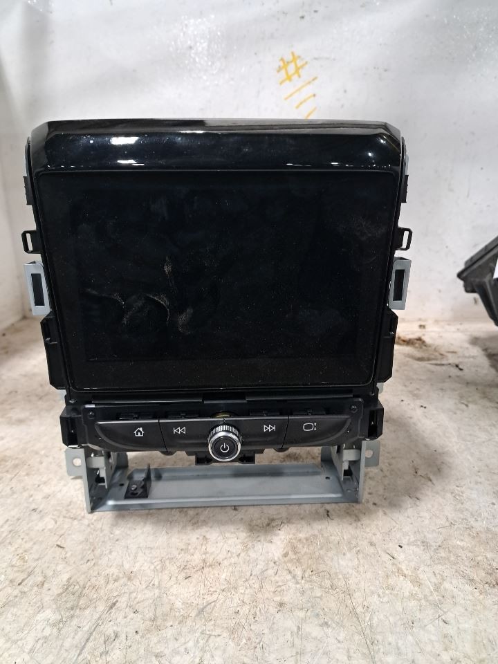 2020 Traverse Display & Control Panel,84654678 Sku#4327981