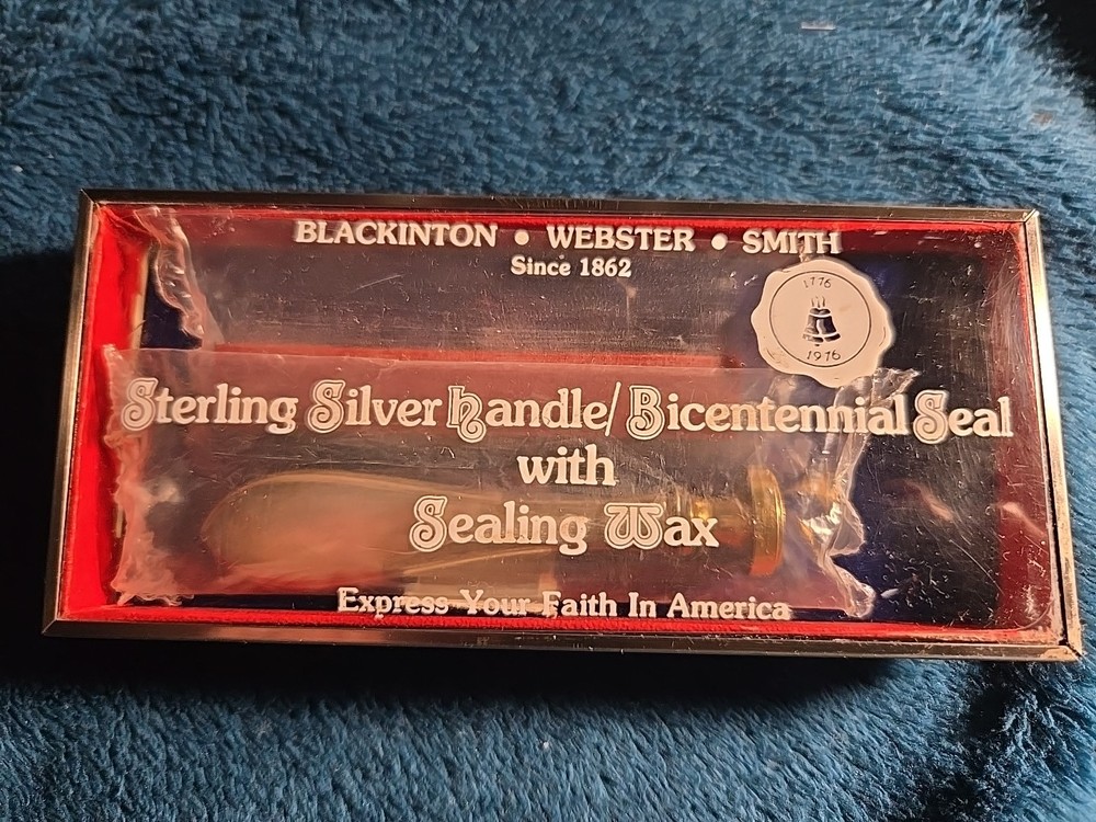 Sterling Silver Handle Bicentennial Seal.