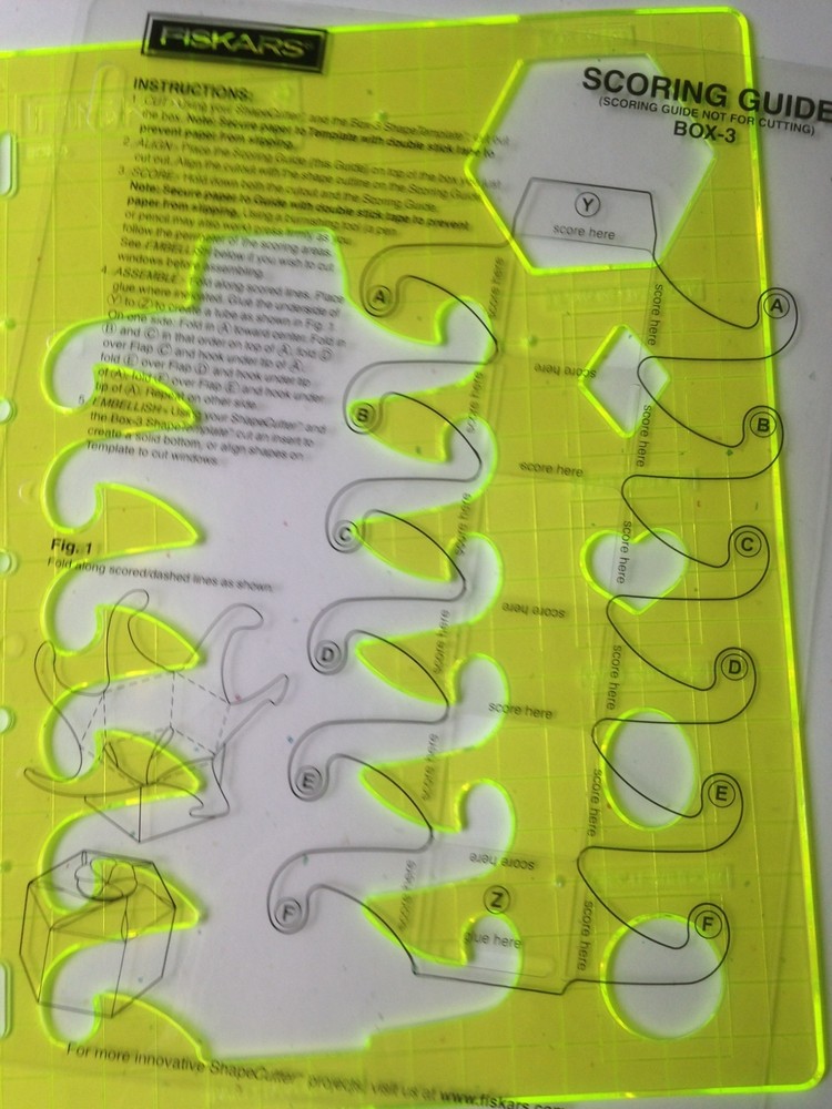Fiskars ShapeTemplate & Scoring Guide Set - Box 3 -4875- NEW