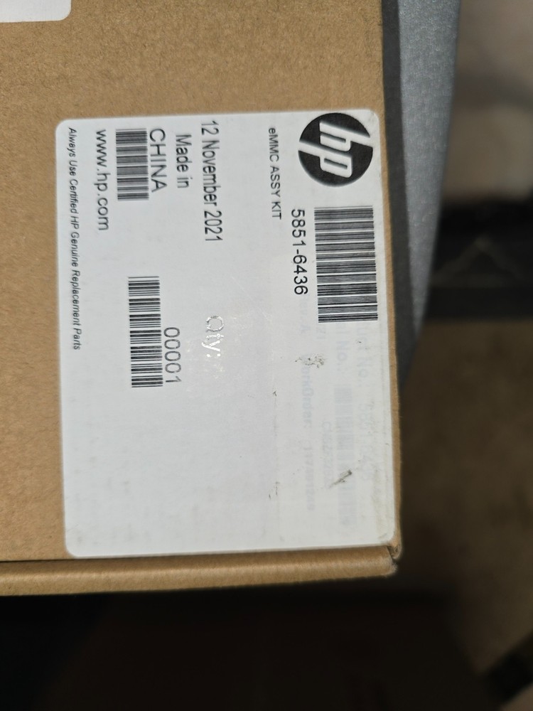 5851-6436 - eMMC card