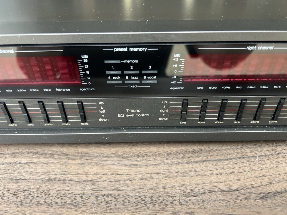 Vintage Technics Stereo Graphic Equalizer SH-8057 Spectrum Analyzer Rare WORKING