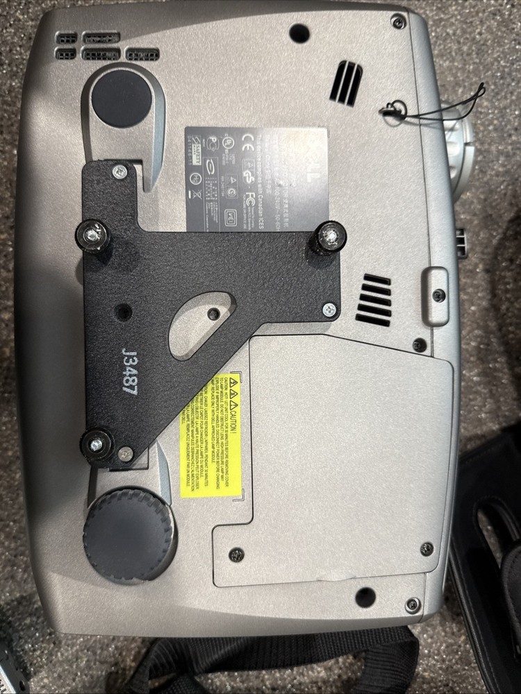 Dell 2300MP Projector With remote & Carrying Case Tested