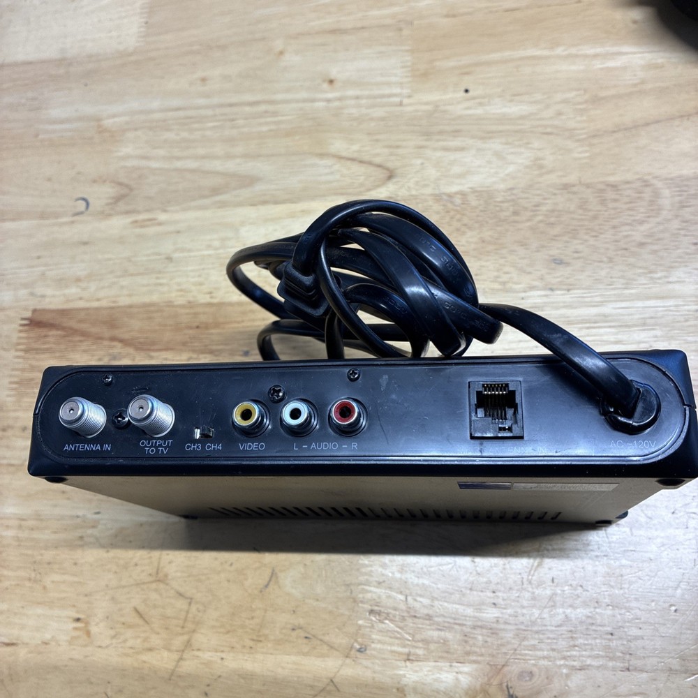 RCA, ATSC Converter Box, Model DTA800B1