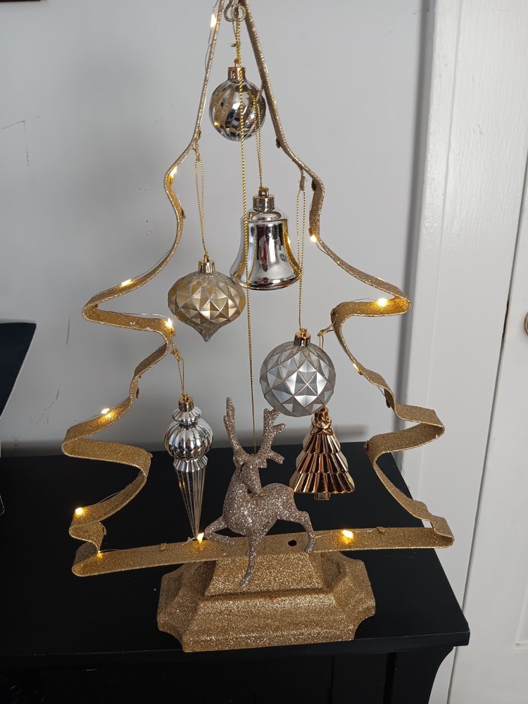 KRINGLE EXPRESS XMAS TREE