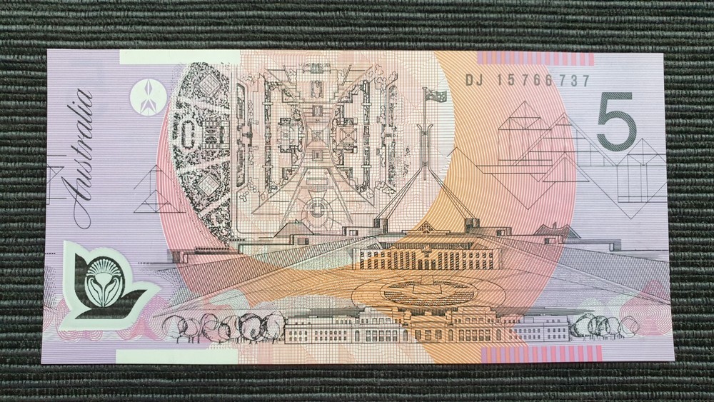 AUSTRALIA $5 2015 Polymer Banknote DJ15 766737