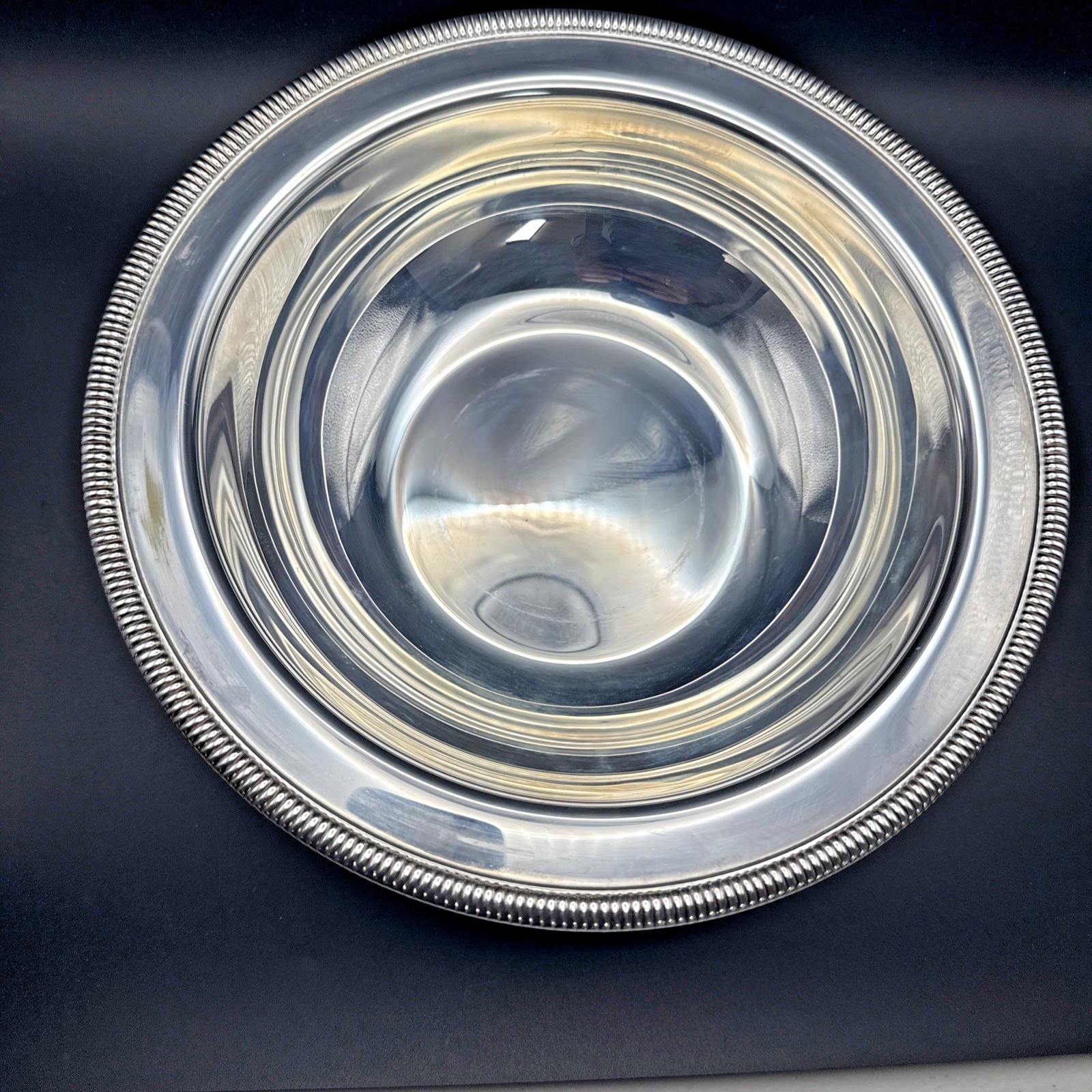 Covered Serving Casserole Dish Vtg Wm Rogers Silver Plate Round 4262 10.5" Bowl